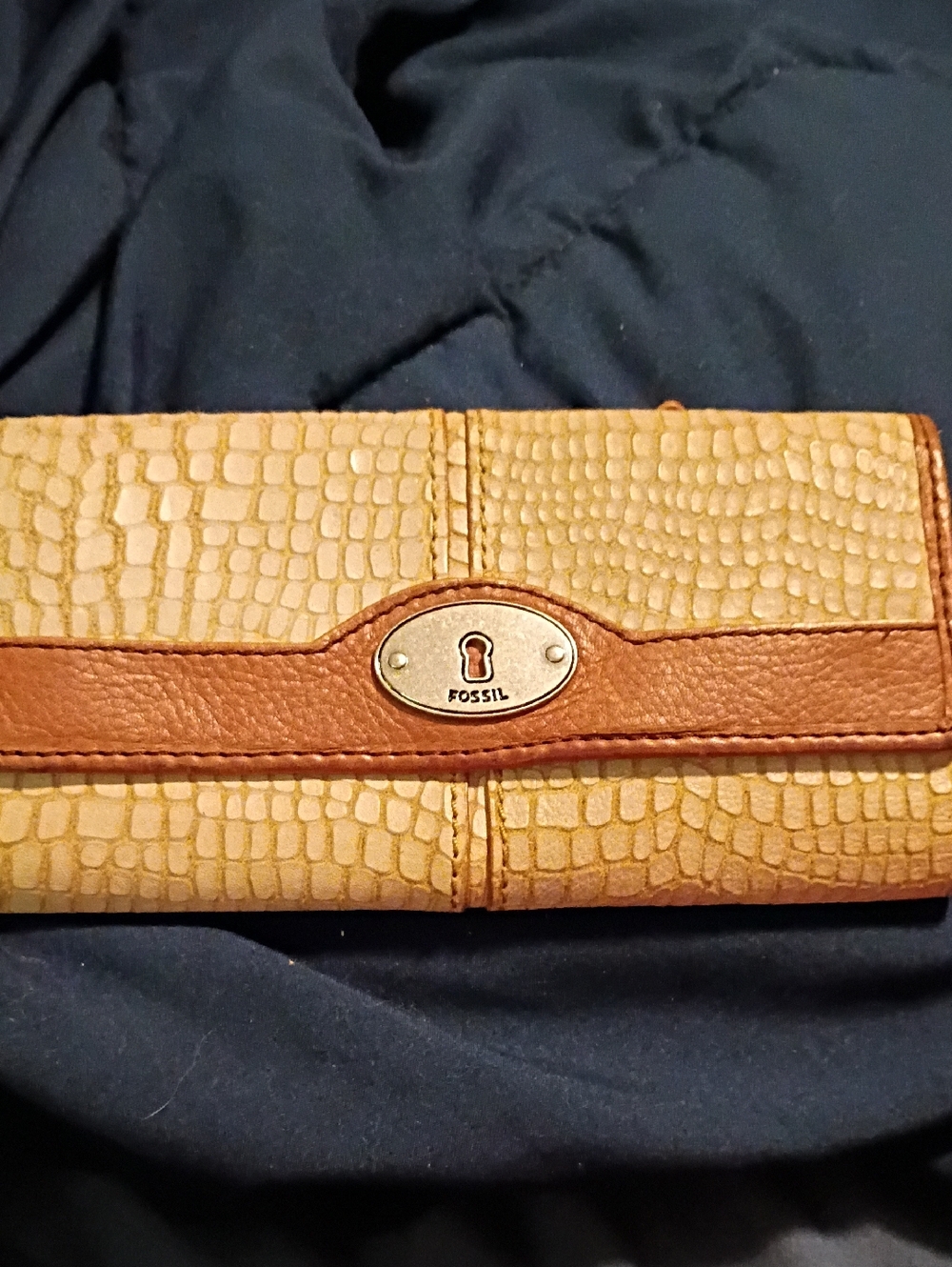 Fossil Croc-Embossed Tan and Brown Leather Wallet
